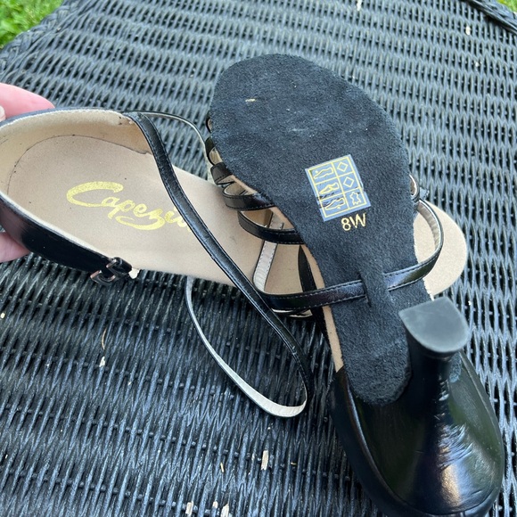 Capezio Dance Heels - Picture 3 of 5